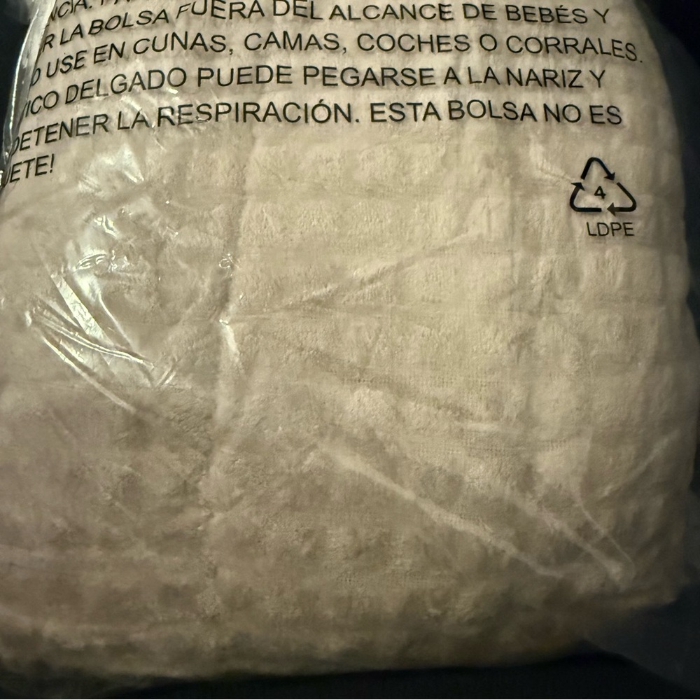 Ulta Beauty Cozy Bathrobe - Picture 4 of 5